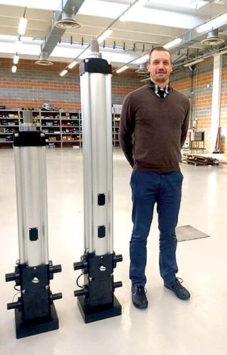 Gianpaolo Baracco, NSK Sales Engineer PSL, European Industrial Business Unit, with the two electro-cylinders featuring HTF ball screws