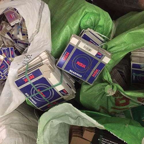 2)	Officials found fake NSK packaging while going through bags. Photo: Lingcheng
